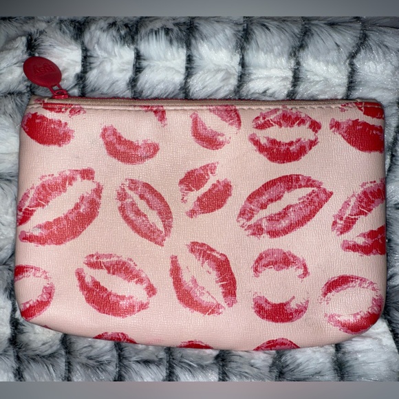 Valentine’s Rae Dunn Hot Stuff Cosmetic Bag NWT & IPSY Hot Lips Pouch Bundle GUC - Picture 8 of 11